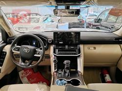 تۆیۆتا لاند کروزەر